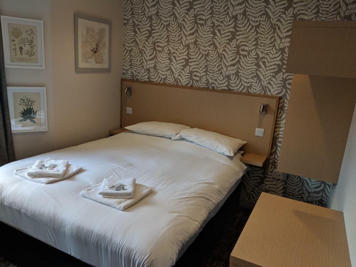 Bed and Breakfast The Queens Head Дарем Экстерьер фото